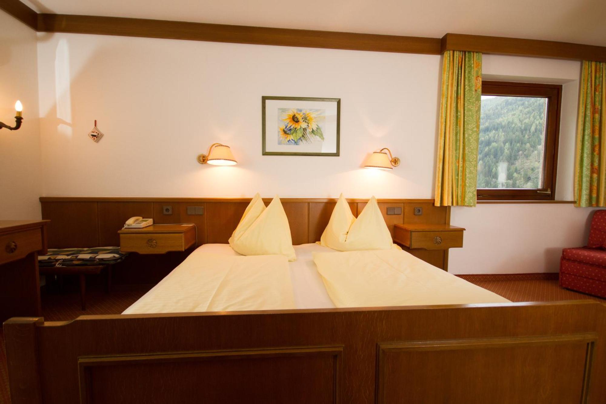 Hotel Garni Sonnblick Bad Kleinkirchheim Quarto foto